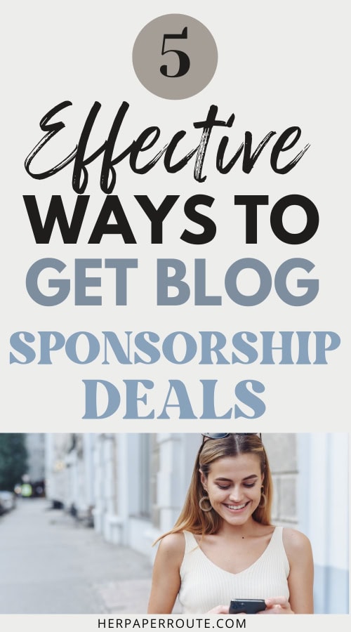 blogger on cell phone learning how to get blog sponsorship deals