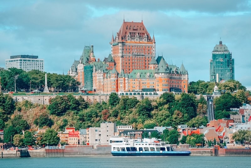 Canada in summer: Best places to visit in Canada in summer 5 Quebec-City-Most-photographed-hotel