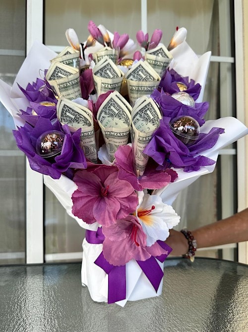 beautiful money bouquet creative ways to give money as a gift