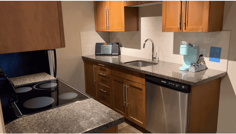 Oswego Hotel Review: Pet-Friendly Stays in Victoria, BC 6 full kitachen in oswego hotel rooms