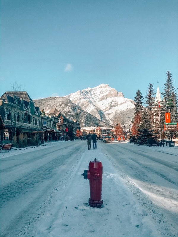 21 Best Places to Visit in Canada in Winter 3 Banff-Itinerary-3-days-Canada-Crossroads