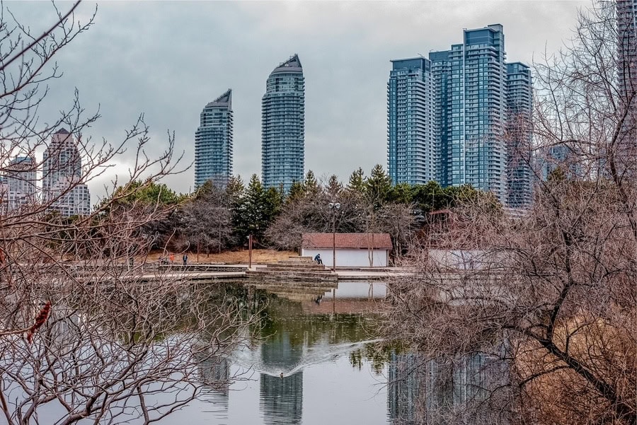 Visiting Canada in April: Things to do in Canada in April 7 Toronto-in-April